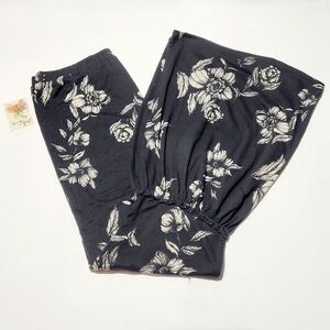 About a Girl Black & Taupe Floral Leggings (XL)